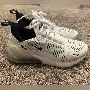 Nike Air Max 270